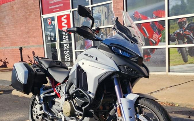 2023 Ducati Multistrada V4S Iceberg White - Spoked Wheels