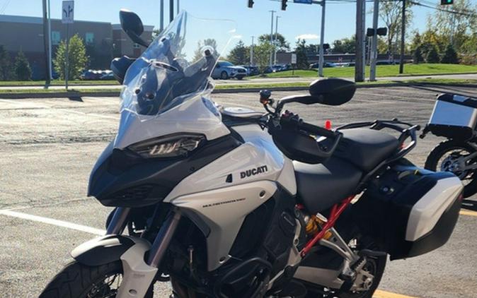 2023 Ducati Multistrada V4S Iceberg White - Spoked Wheels
