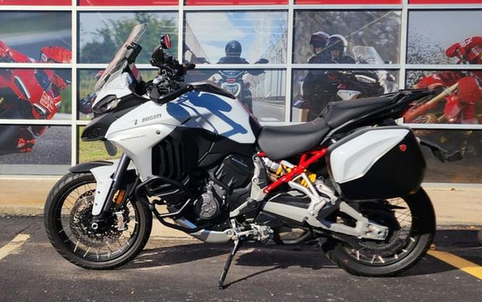 2023 Ducati Multistrada V4S Iceberg White - Spoked Wheels