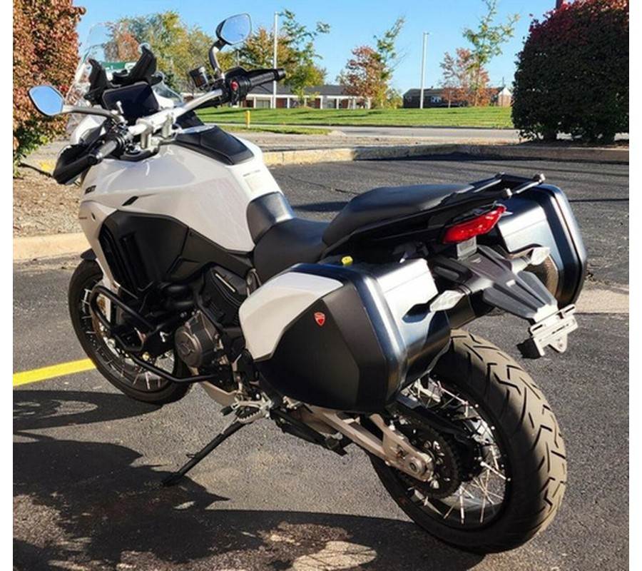 2023 Ducati Multistrada V4S Iceberg White - Spoked Wheels