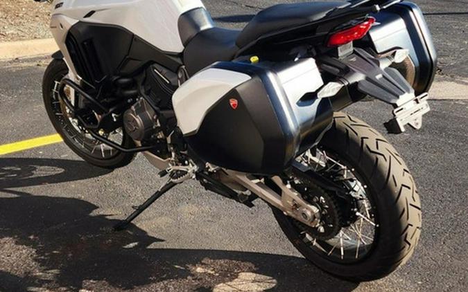 2023 Ducati Multistrada V4S Iceberg White - Spoked Wheels
