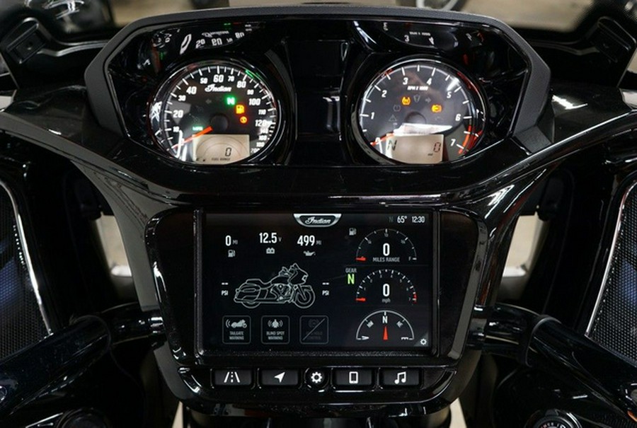 2026 Indian Challenger Limited 112 w/PowerBand Audio Black Metallic