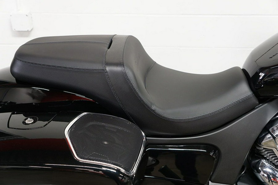 2026 Indian Challenger Limited 112 w/PowerBand Audio Black Metallic