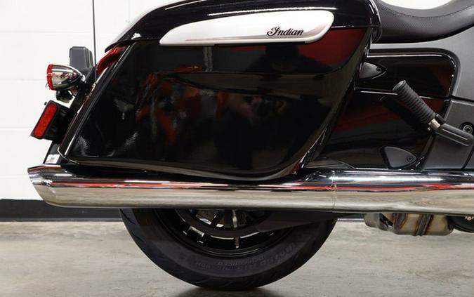 2026 Indian Challenger Limited 112 W/Powerband Audio Black Me