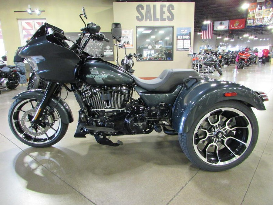 2026 Harley-Davidson® FLTRT - Road Glide® 3