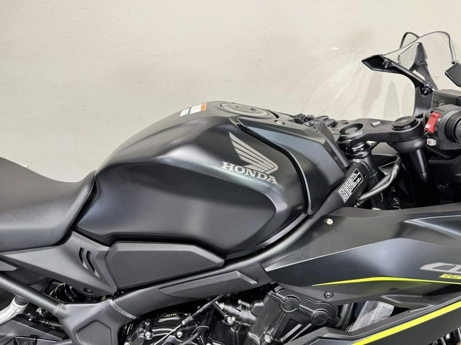 2026 Honda® CBR650R E-Clutch