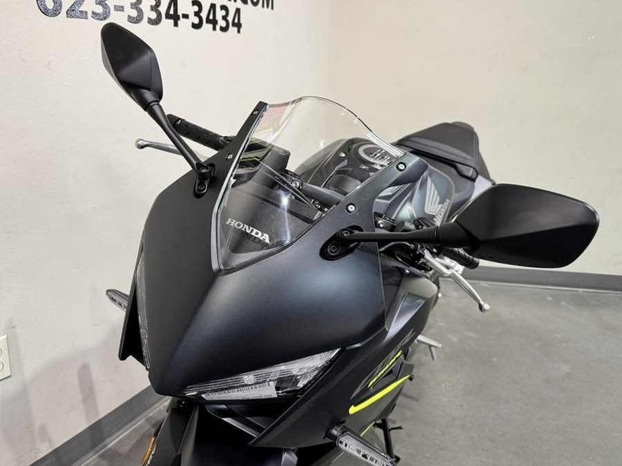 2026 Honda® CBR650R E-Clutch