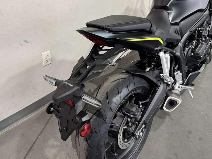 2026 Honda® CBR650R E-Clutch