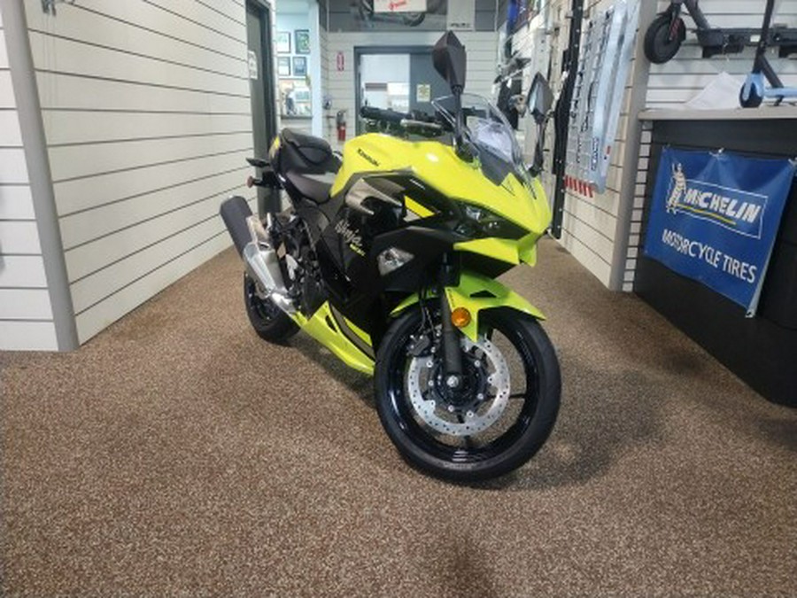 2026 Kawasaki Ninja® 500 ABS