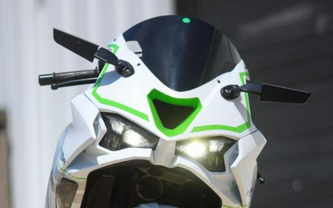 2025 Kawasaki Ninja® ZX™-6R KRT Edition ABS