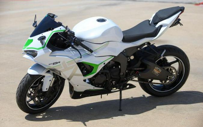 2025 Kawasaki Ninja® ZX™-6R KRT Edition ABS