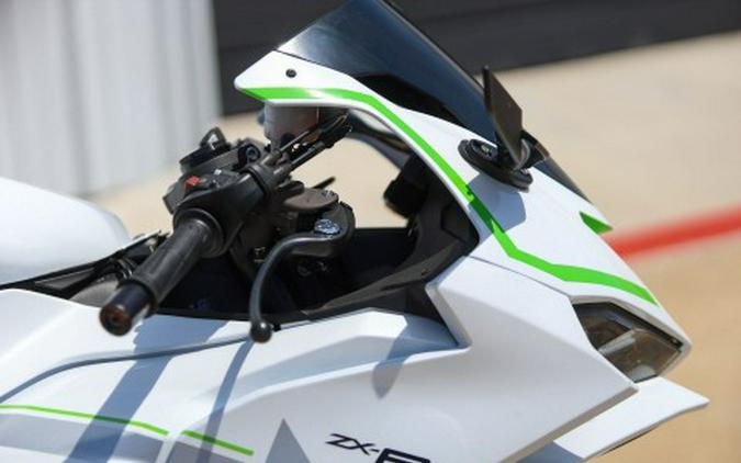 2025 Kawasaki Ninja® ZX™-6R KRT Edition ABS