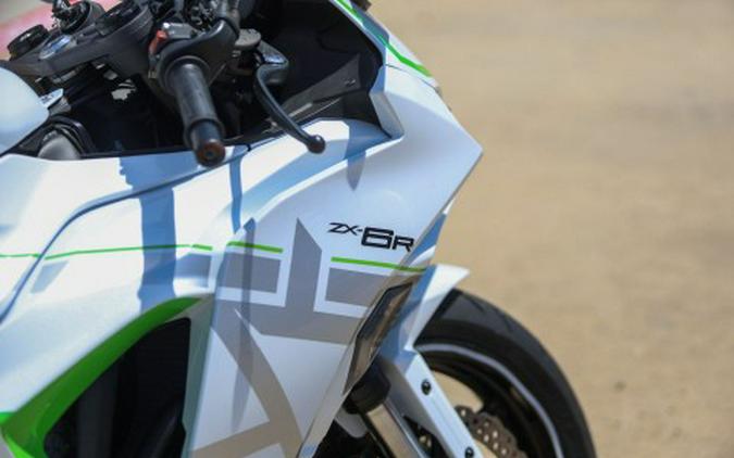 2025 Kawasaki Ninja® ZX™-6R KRT Edition ABS