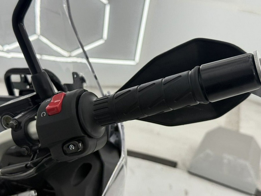 2026 Kawasaki KLE500 SE ABS