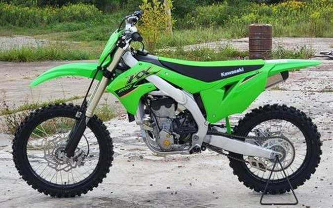 2021 Kawasaki KX250 Review (16 Fast Facts From Glen Helen + Perris)