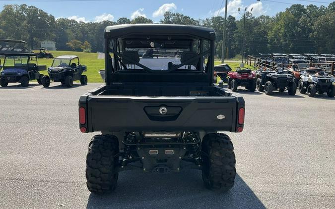 2025 Can-Am Defender MAX HD7