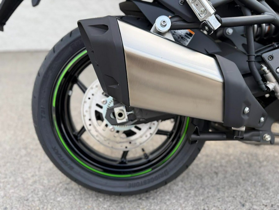 2025 Kawasaki Versys® 1100 SE LT ABS