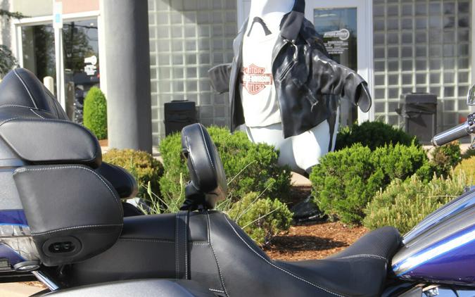 2016 Harley-Davidson CVO Limited Palladium Silver/Phantom Blue