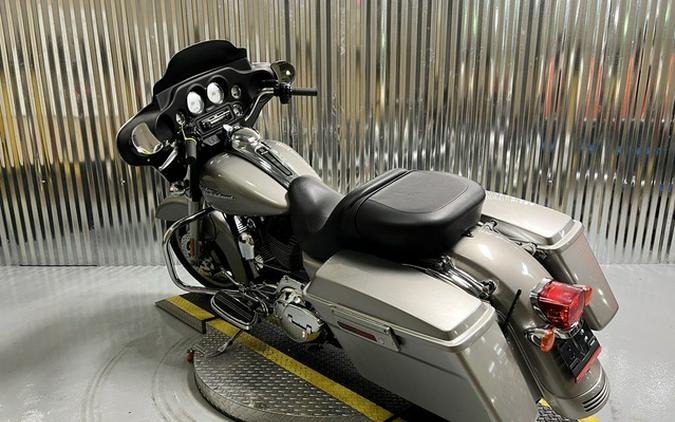 2009 Harley-Davidson FLHX - Street Glide FLHX