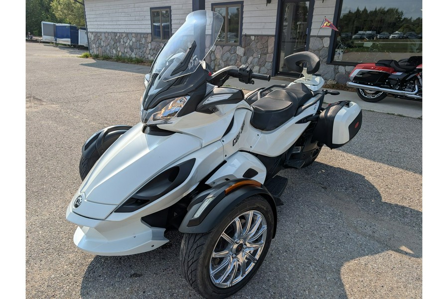 2013 Spyder ST Limited - SE5 - Can-Am
