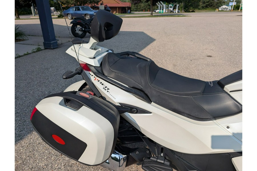 2013 Spyder ST Limited - SE5 - Can-Am