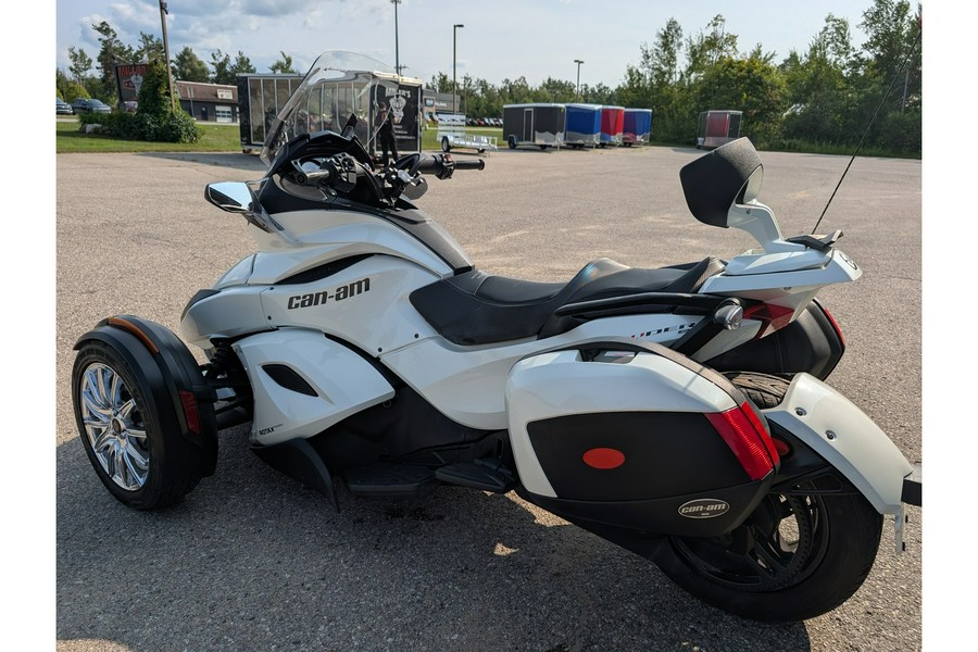 2013 Spyder ST Limited - SE5 - Can-Am