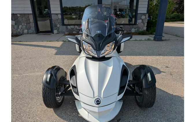 2013 Spyder ST Limited - SE5 - Can-Am