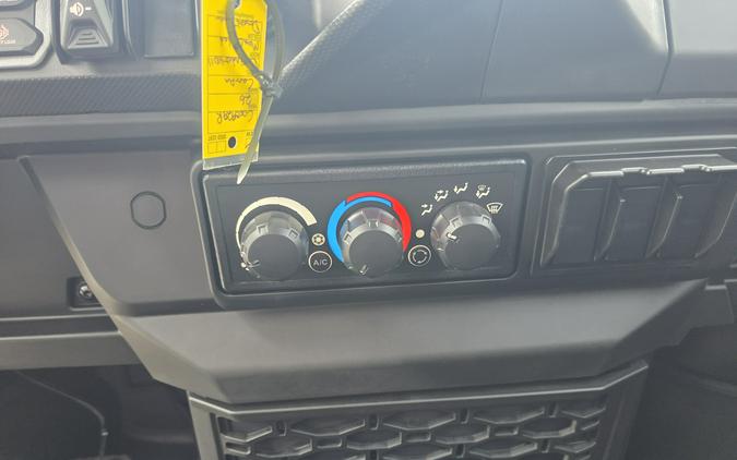 2026 Can-Am Defender MAX Limited HD11