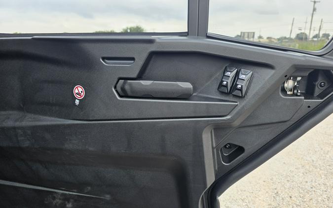 2026 Can-Am Defender MAX Limited HD11