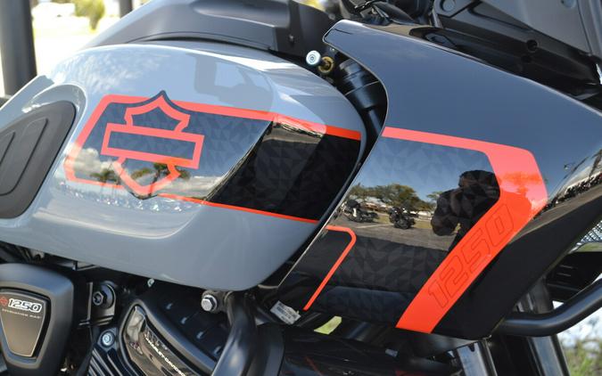 2026 Harley-Davidson® Pan America 1250 Limited - RH1250L
