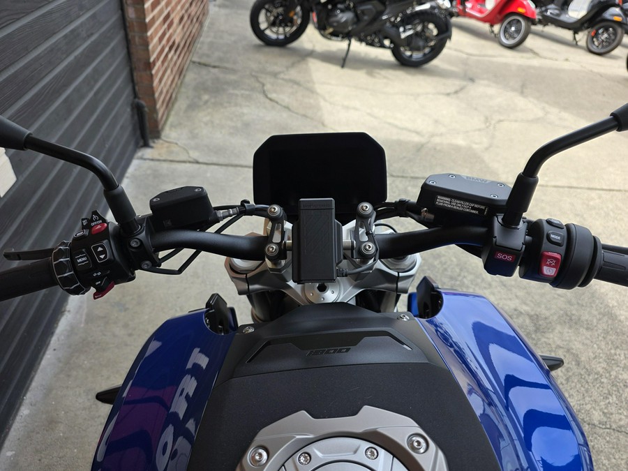 2026 BMW R 1300 R