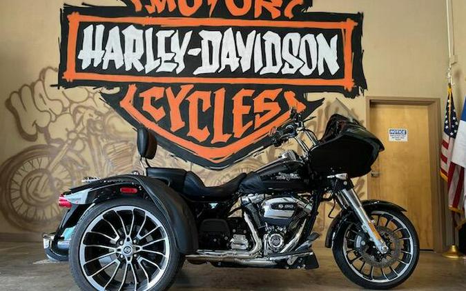 FLTRT 2023 Road Glide® 3