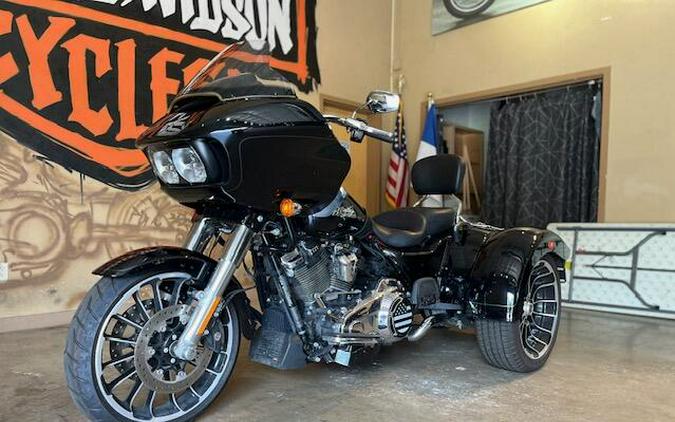 FLTRT 2023 Road Glide® 3