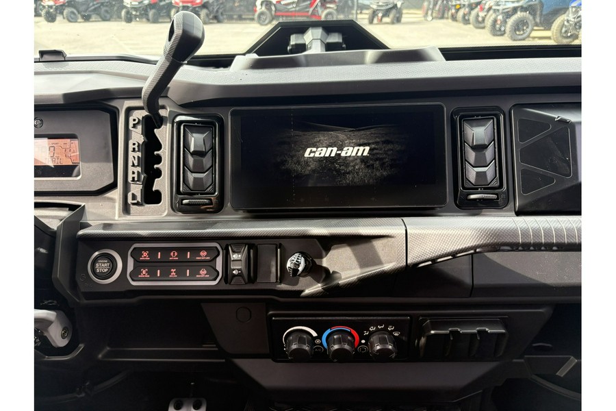 2026 Can-Am Defender Max Lone Star Cab HD11