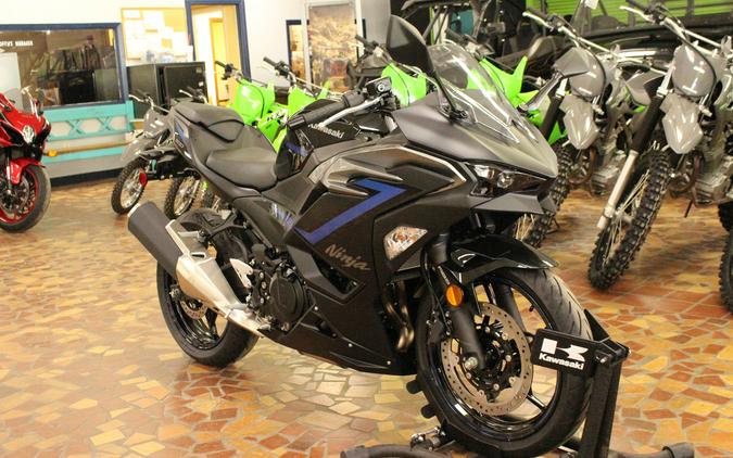 2025 Kawasaki NINJA 500 ABS ABS - SDA56703