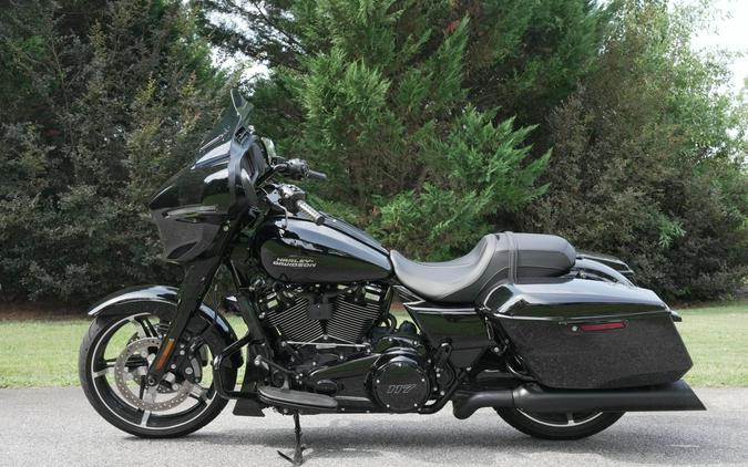 FLHX 2025 Street Glide