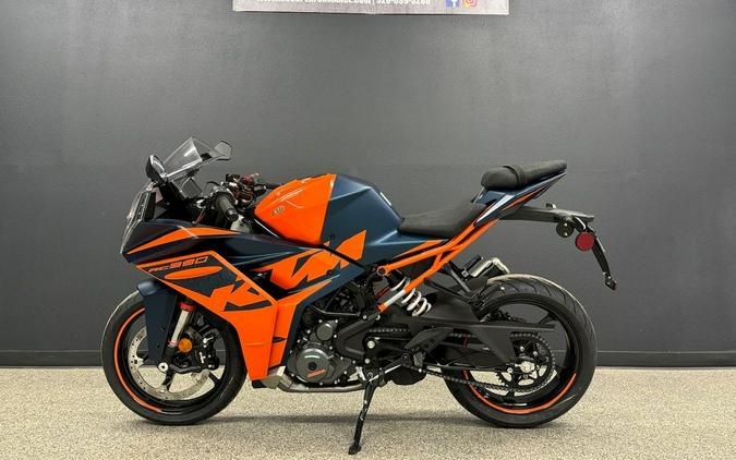 2023 KTM RC 390