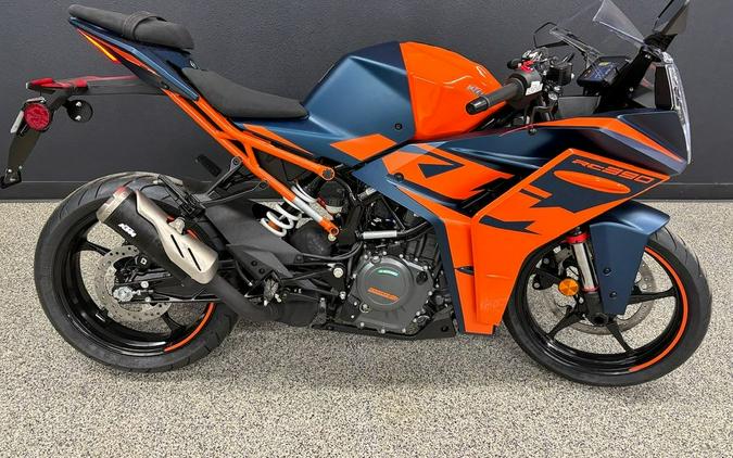 2023 KTM RC 390