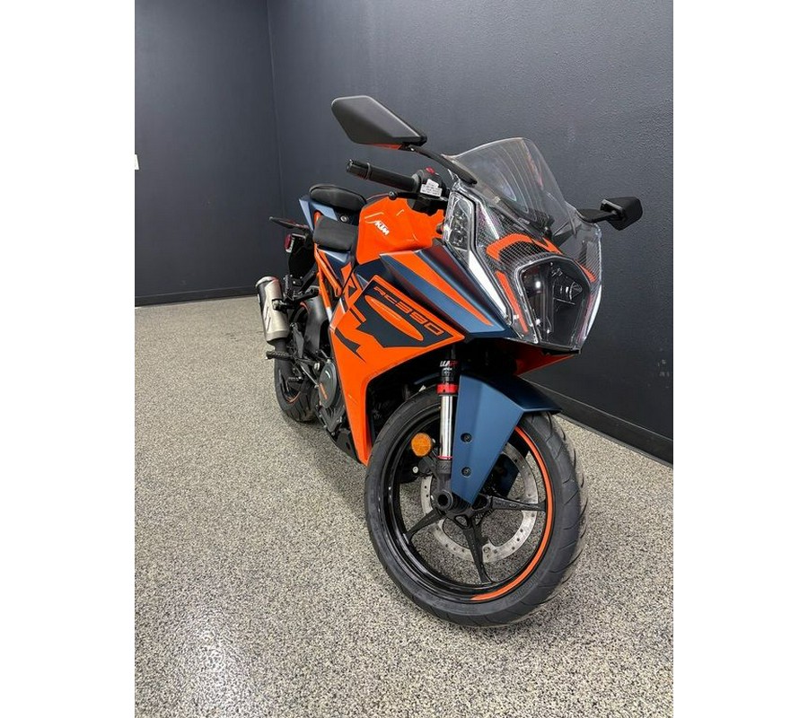 2023 KTM RC 390