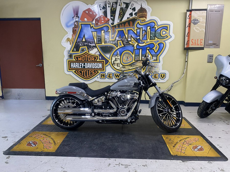 2024 Harley-Davidson Breakout 117 Billiard Gray