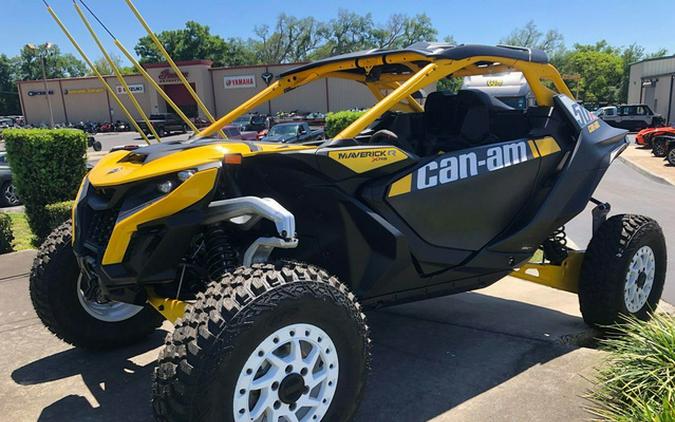 2024 Can-Am Maverick R X RS With Smart-Shox Carbon Black & Neo