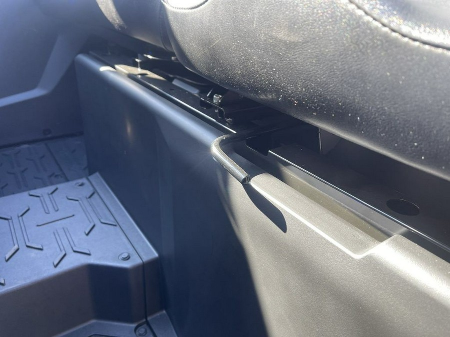 2025 Kawasaki Ridge® XR Deluxe HVAC