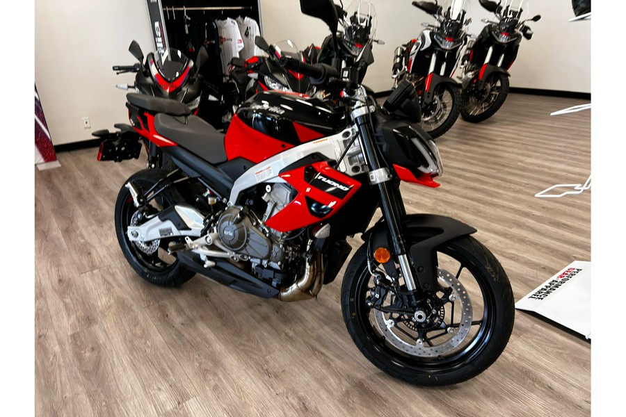 2026 Aprilia Tuono 457