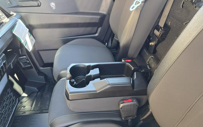 2026 Can-Am Defender MAX XT CAB HD11