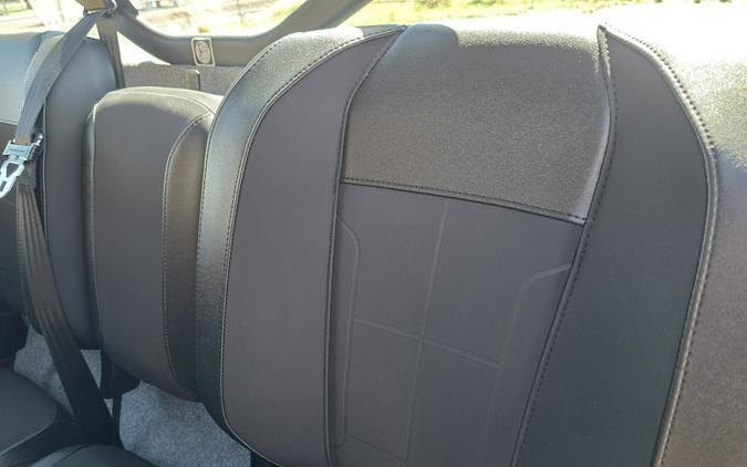 2026 Can-Am Defender MAX XT CAB HD11