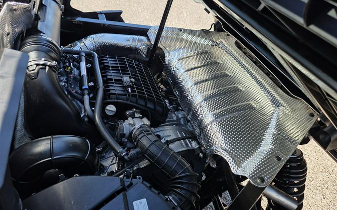 2026 Can-Am Defender MAX XT CAB HD11