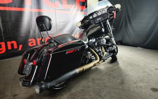 2017 HARLEY-DAVIDSON FLHX STREET GLIDE - F676944