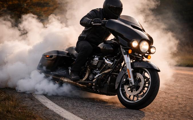 2017 HARLEY-DAVIDSON FLHX STREET GLIDE - F676944