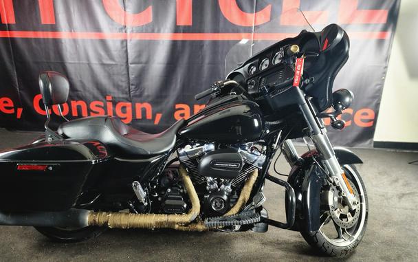 2017 HARLEY-DAVIDSON FLHX STREET GLIDE - F676944