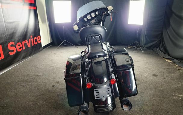 2017 HARLEY-DAVIDSON FLHX STREET GLIDE - F676944